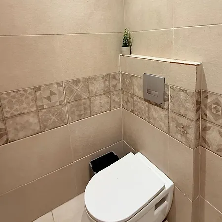 Szálloda Giasemi Fíra