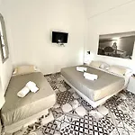 فندق Giasemi